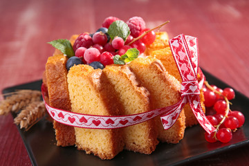 charlotte cake with berry fruit