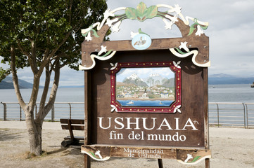 Ushuaia End of the World City Sign (Fin del Mundo) - Argentina - obrazy, fototapety, plakaty