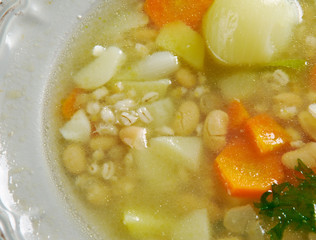 Bean n’ Barley Soup