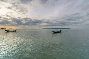 Obraz premium Fishing boat at sunrise Thailand