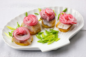 herring with onions and potatoes