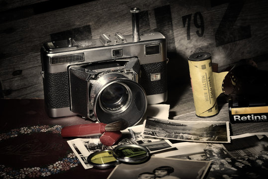Alte Kamera Analog mit Fotografie