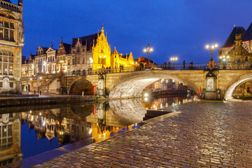 Fototapeta premium Belgium. Gent at night.