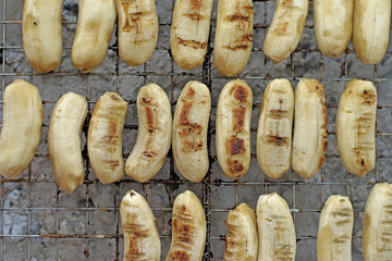roasted banana grilled with hot charcoal
