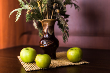 Still life vase and apples