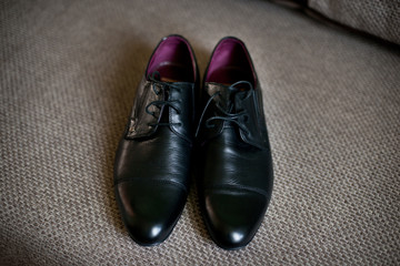 groom's shoes