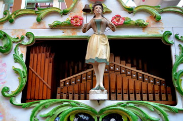 Glockenspiel an nostalgischem Karussell