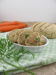 Haferbrot mit Champignon-Möhren-Aufstrich