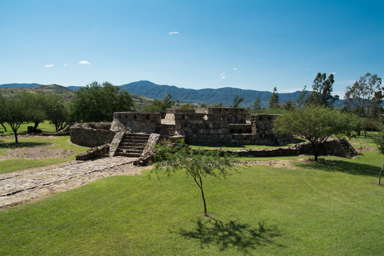 Templo de la zona arqueol&oacute;gica de Ixtl&aacute;n Nayarit.