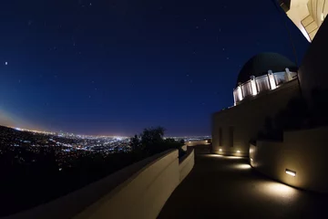 Fototapeten Night view of Griffith Observatory with cityscape © Sergey Novikov