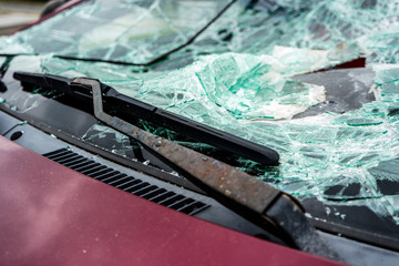 Windschutzscheibe Unfallschaden