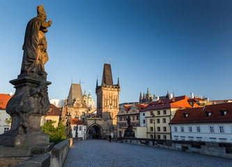 PRAGUE IN CZECH