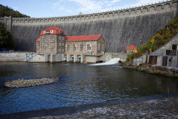 Pilchowice Dam in Poland © Artur Bogacki