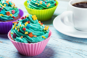 Fresh cupcakes and coffee