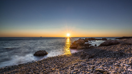 tramonto sul mare