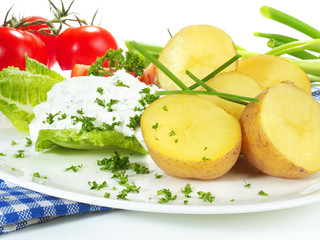 Pellkartoffeln mit Kräuterquark
