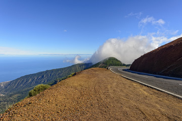 Bergstraße im Teide Nationalpark