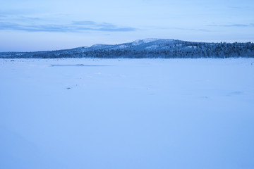 Abendstimmung im Winter in Schweden