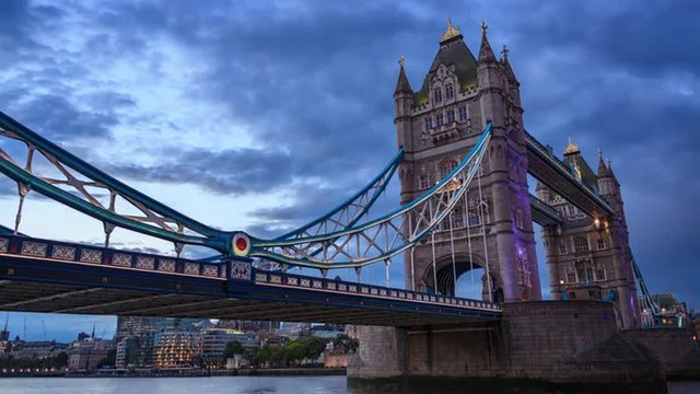 Tower Bridge in London, Day to Night time-lapse with wide angle lens.
