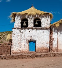 Fototapeta premium hurch with a straw roof