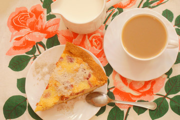cup of tea and a  tart