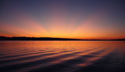 Fototapeta na wymiar Sunset on the lake