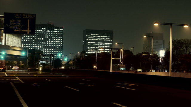 臨海副都心を往来する深夜の交通網