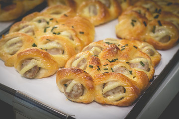  delicious sausage bread