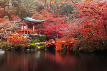 Deurstickers Japan Daigo-ji-tempel in de herfst