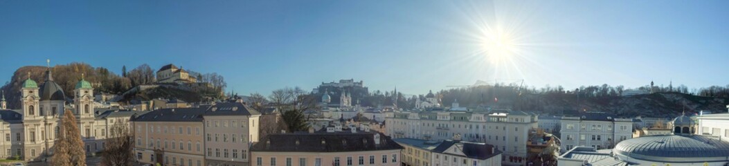 Fototapeta na wymiar Salzburg Panorama bei Kaiserwetter