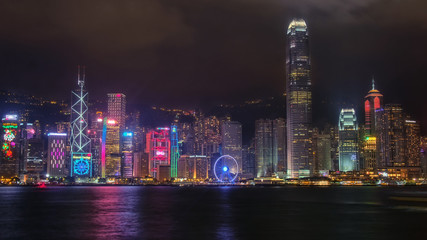 Obraz premium Hongkong-Skyline mit Weihnachtsbeleuchtung