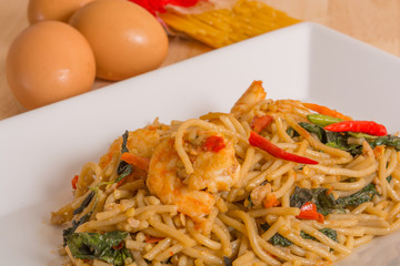 Spaghetti with spicy prawn and seafood