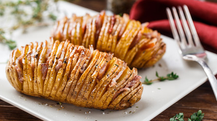 Baked hasselback potatoes 