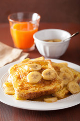 french toasts with caramelized banana for breakfast