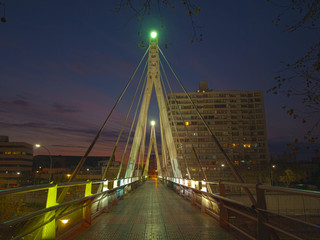 Fototapeta premium Huérfanos Bridge - Santiago