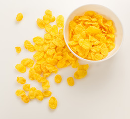 Yellow corn flakes