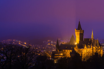 Obraz premium Schloss in Wernigerode am Abend