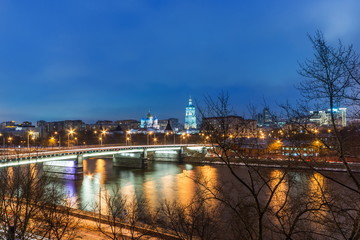 Fototapeta premium Novospassky bridge over the Moscow river, night view