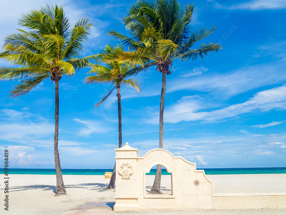 Wall mural Hollywood Beach in Florida on a summer day