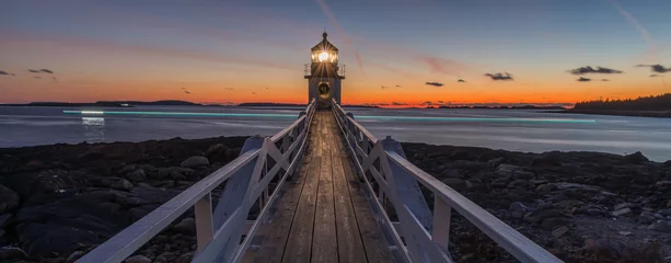 Poster Im Rahmen Marshall Point Lighthouse at sunset © P. Meybruck