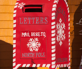 santa's mailbox, mail to the north pole