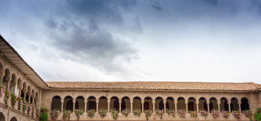 Obraz premium Low angle view of a church against cloudy sky, Cusco, Peru