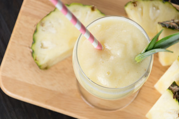 pineapple smoothie