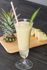 pineapple smoothie