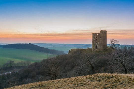 Burg Arnstein in dr Abendd&auml;mmerung