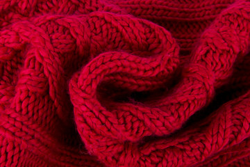 red knitted scarf