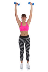 Fitness Workout Frau beim Sport mit Hanteln Übung Ganzkörper F