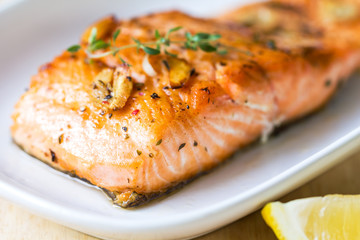 Grilled Salmon with garlic and herb
