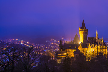 Schloss in Wernigerode an einem Winterabend