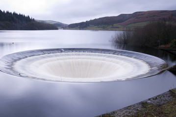 DERBYSHIRE UK - 06 Oct : Ladybower reservoir bellmouth overflow (or plug hole) and draw off tower...